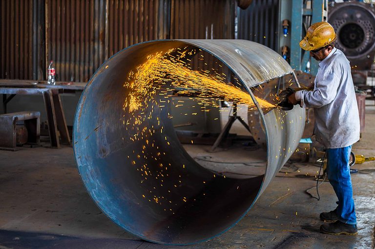 metallbau arbeiter
